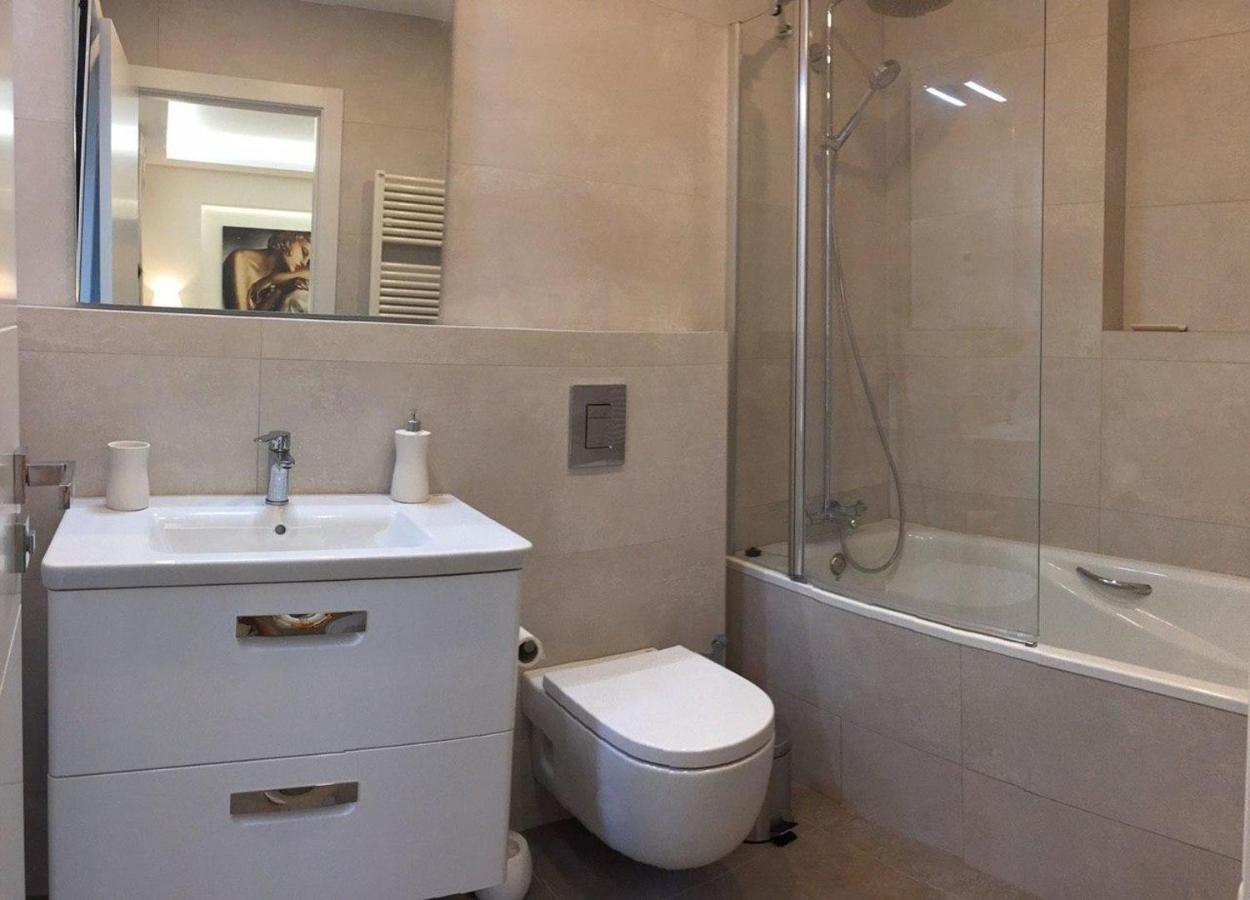Nuevo Apartamento Moderno Elisa - A 80 Metros De La Playa Para 5 Personas Sant Feliu de Guixols Exterior photo