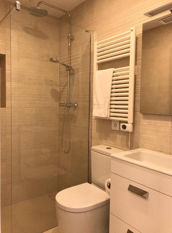 Nuevo Apartamento Moderno Elisa - A 80 Metros De La Playa Para 5 Personas Sant Feliu de Guixols Exterior photo